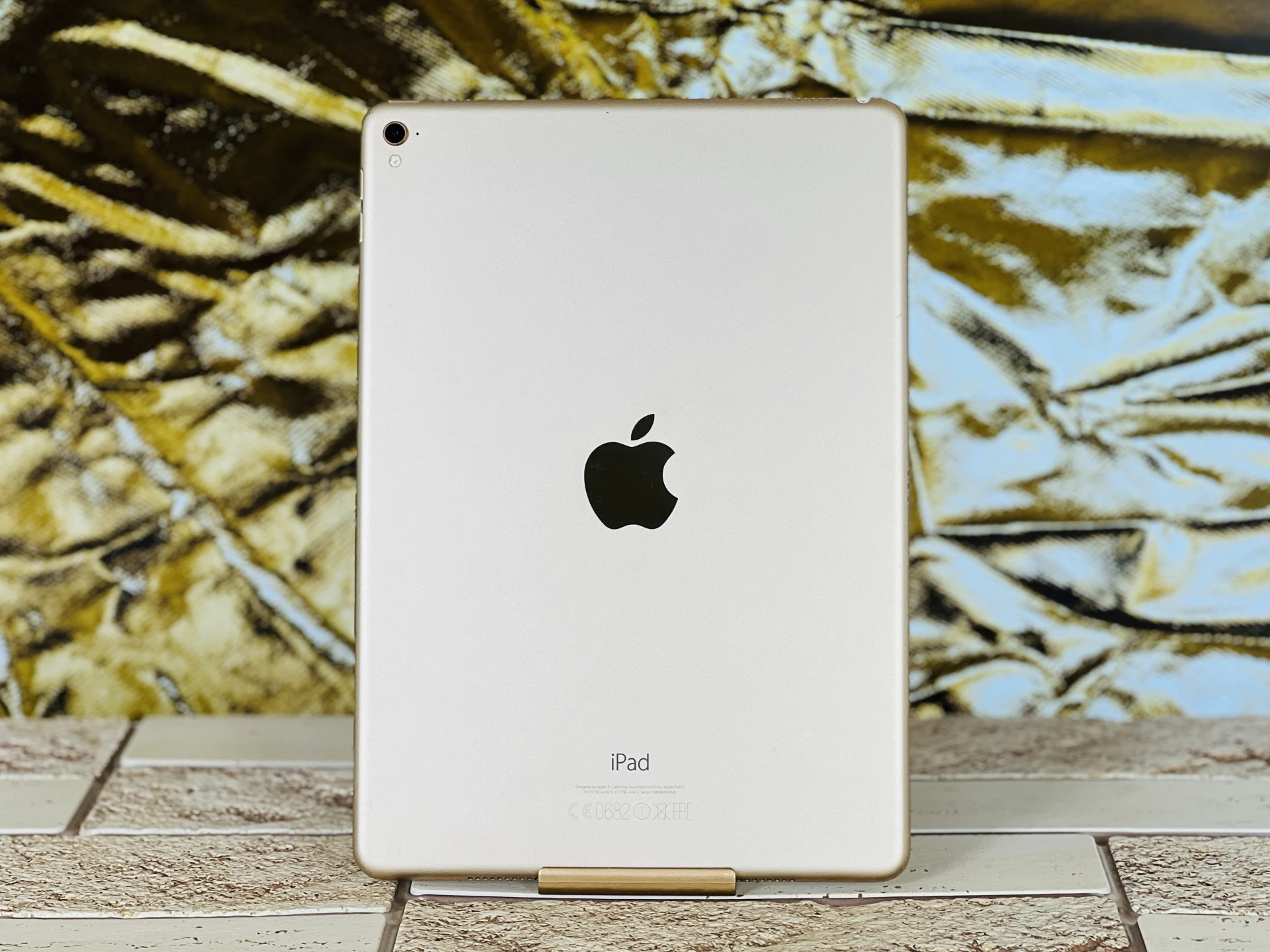 Apple iPad Pro 1 Gen 32 GB Gold 