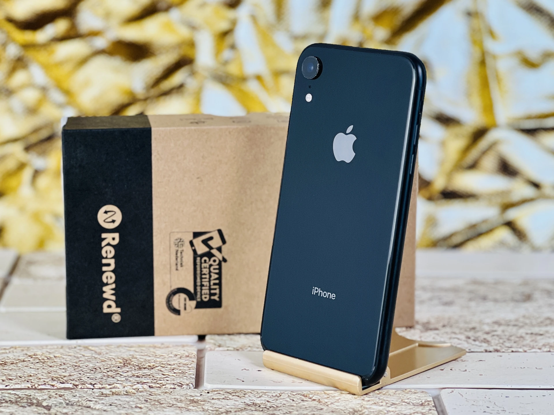 Apple Felújított Renewd iPhone XR 64 GB Black - 100% akku