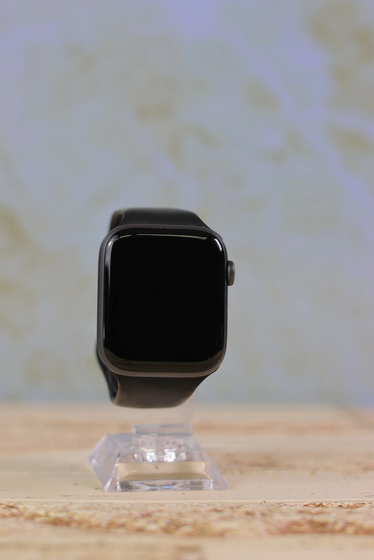 Apple Watch Series 6  Space Gray - 83% akku