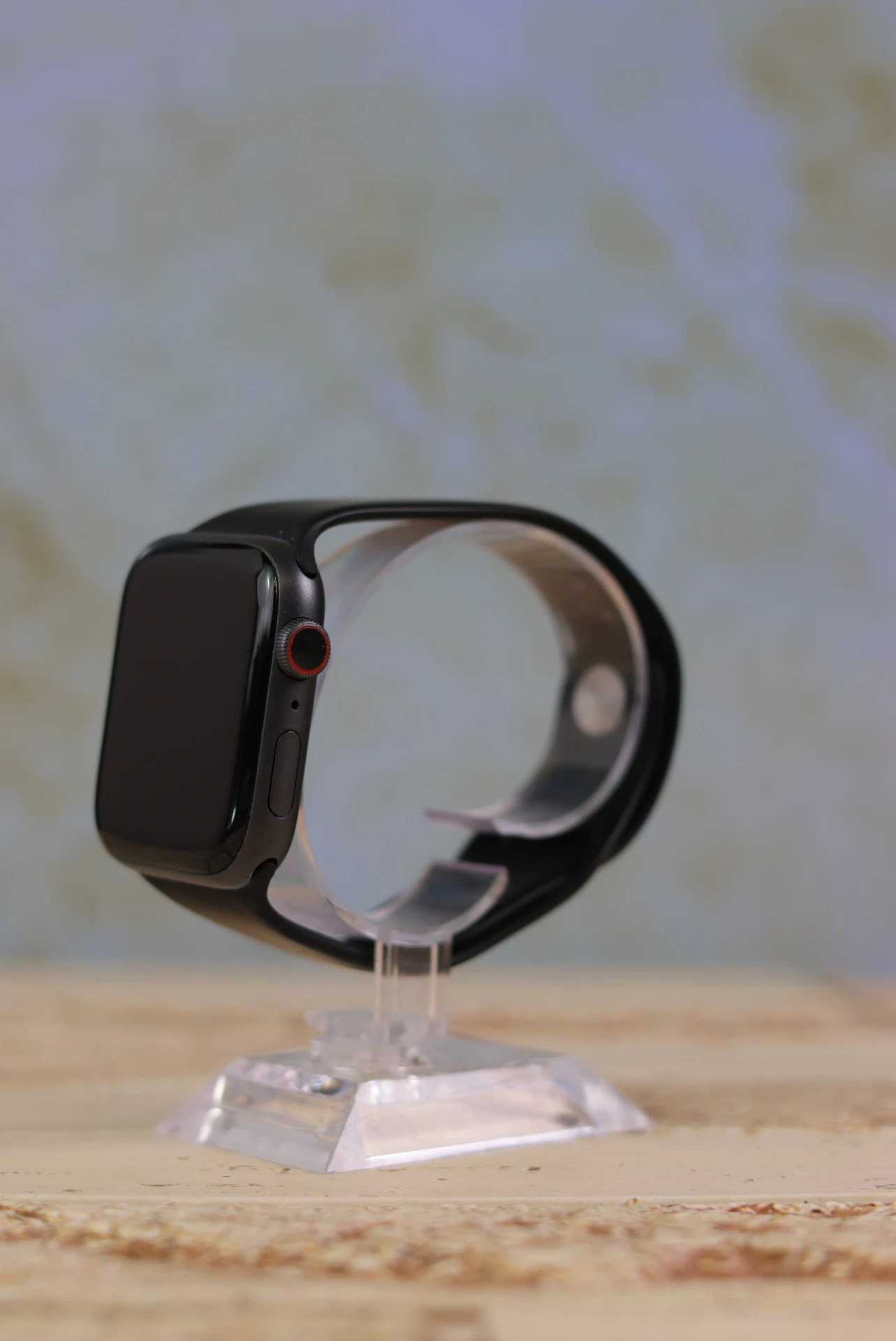 Apple Watch Series 6  Space Gray - 83% akku